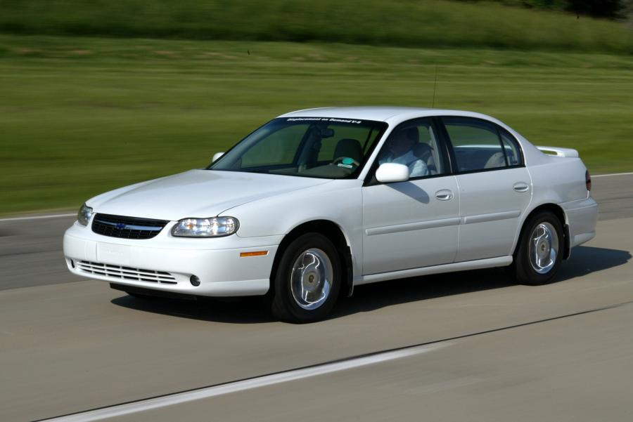  Chevrolet Malibu 1998 года  (фото 3 из 20)